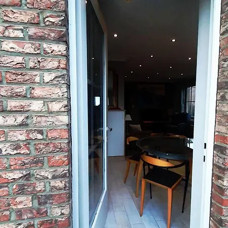 Апартаменты Cosy Close To Brussels South Charleroi Airport